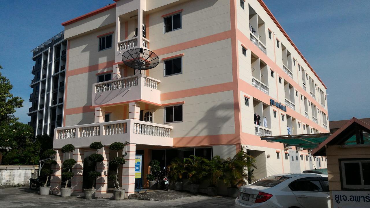 Uj Apartment Bangsaen Extérieur photo