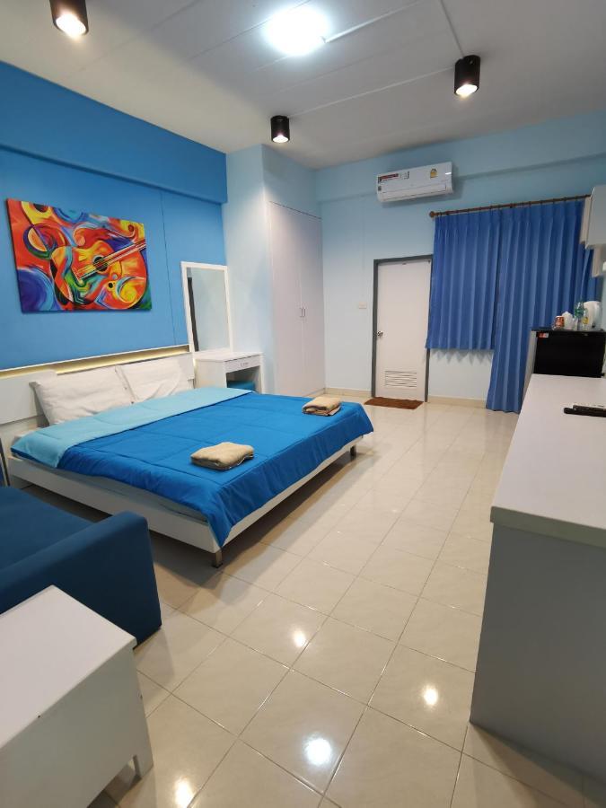 Uj Apartment Bangsaen Extérieur photo