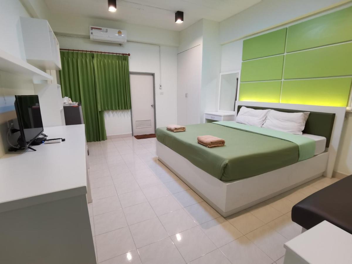 Uj Apartment Bangsaen Extérieur photo